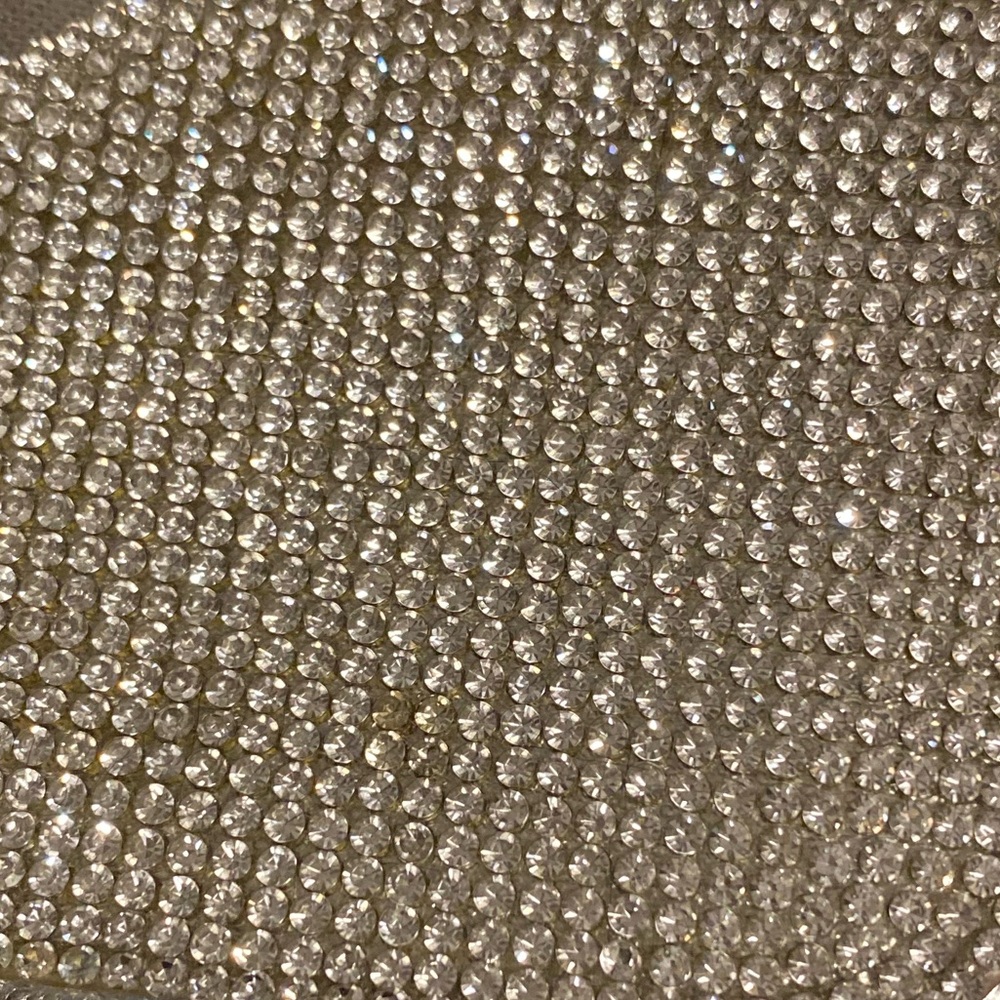 Glamorous Gold Chain Evening Clutch - Picture 4 of 11